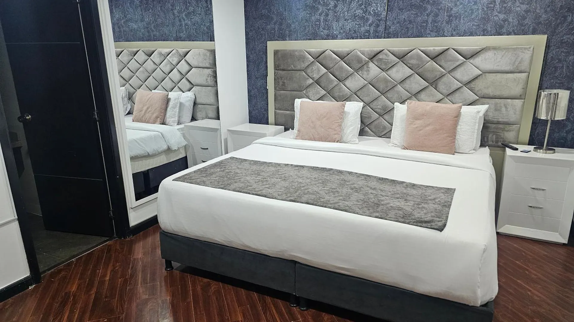 Aw Hotel Quality Comfort Embajada - Corferias Bogota